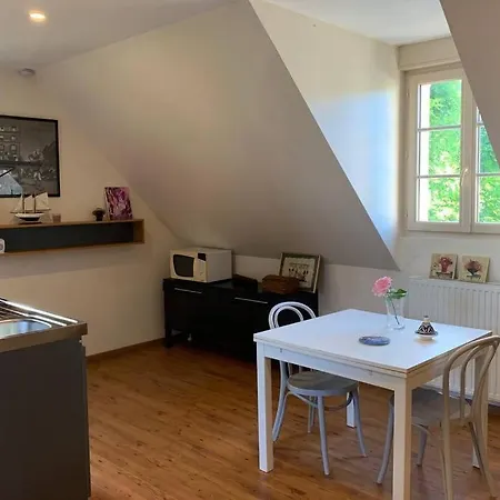 Διαμέρισμα Independant Dans Maison Neuve