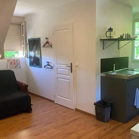 Διαμέρισμα Independant Dans Maison Neuve