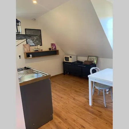 Διαμέρισμα Independant Dans Maison Neuve Senlis (Oise)